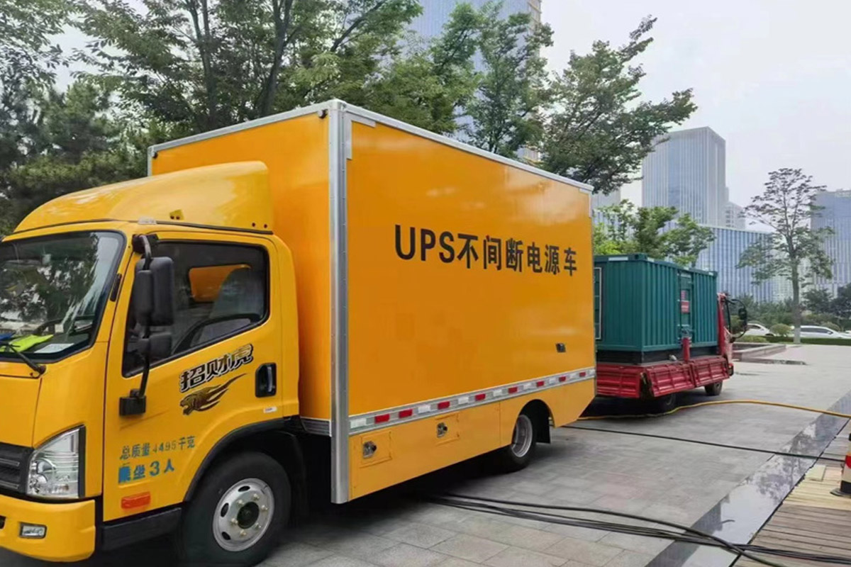平舆发电机租赁施工现场