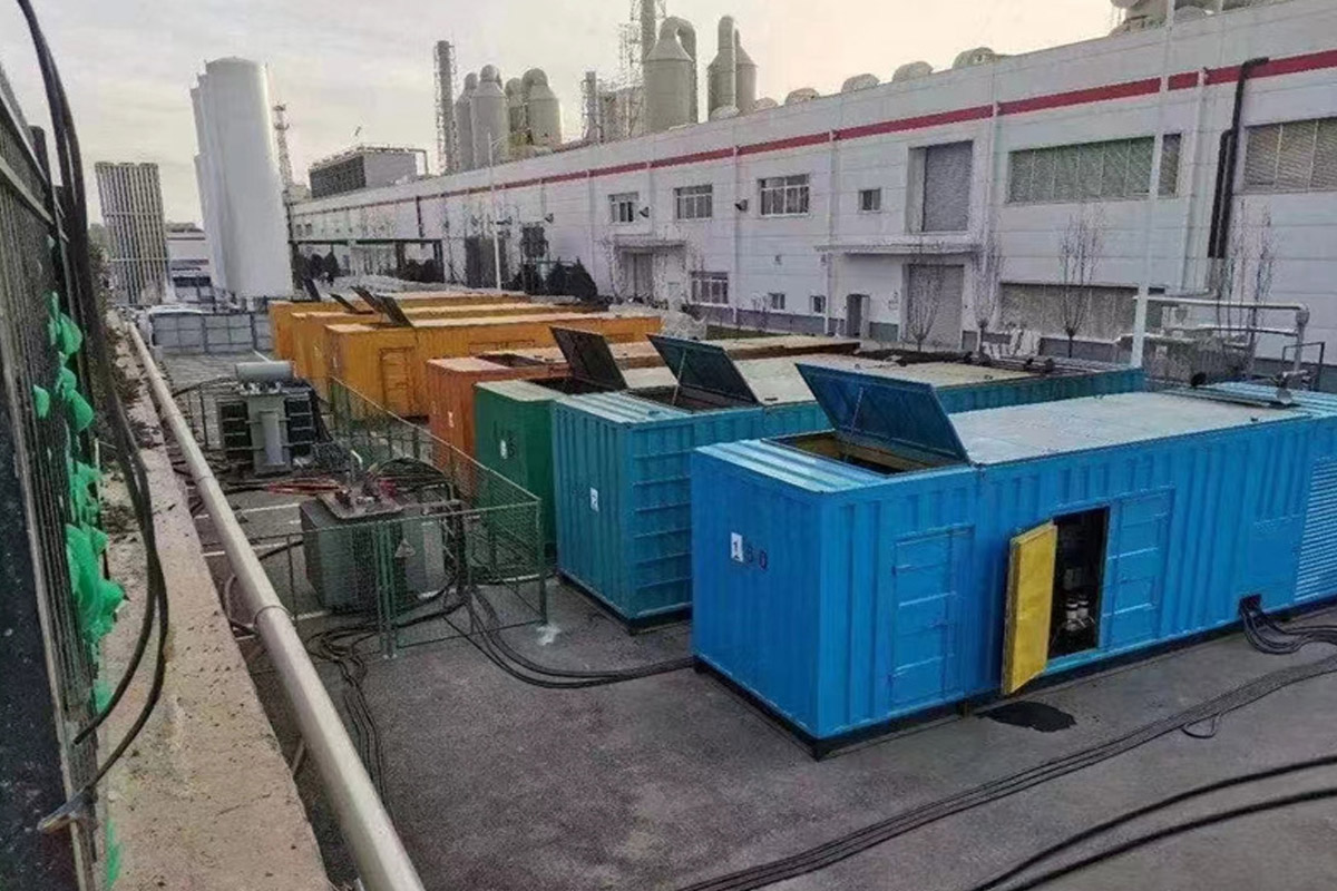 平舆发电机租赁施工现场